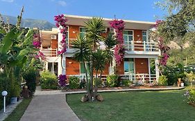 Hotel Jon